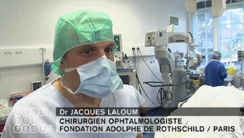 Photo du Dr jacques laloum tiré de l'émission Allo Docteur, montrant une opération de glaucome